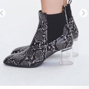 NWT F21 snakeskin clear-heel boots